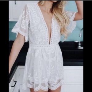 NEVER WORN LF romper white with lace detail